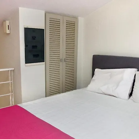 Aparthotel Vivian Art 3*