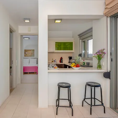 Vivian Art 公寓式酒店 罗希姆诺