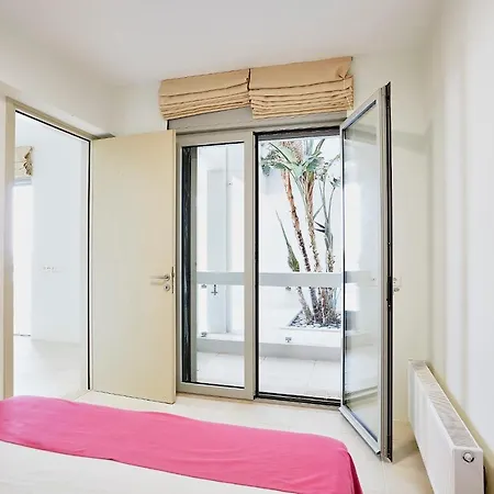 Hotel apartamentowy Vivian Art 3*