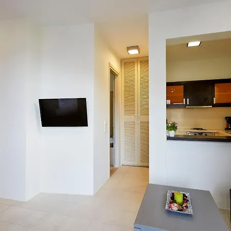 Vivian Art Hotel apartamentowy 3*