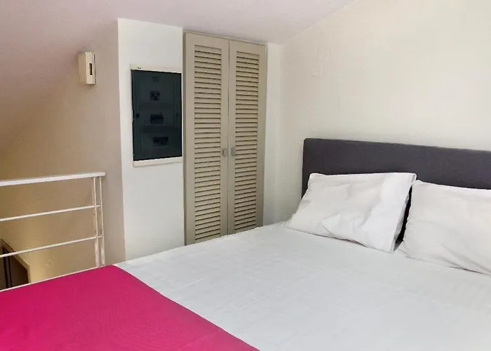 Appart hôtel Vivian Art 3*